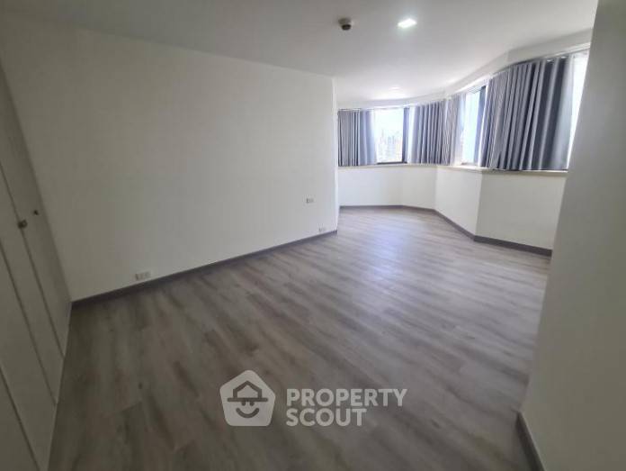 รูป คอนโด 3-ห้องนอน ที่ เพรสซิเดนท์ ปาร์ค คอนโดมิเนี่ยม ใกล้ MRT ศูนย์การประชุมแห่งชาติสิริกิติ์ (ID 2535831) - รูปที่ 9/10