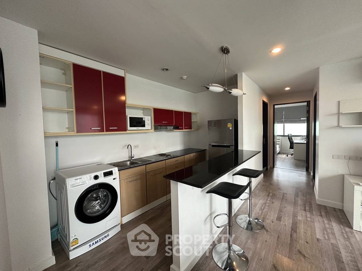 picture 2-BR Condo at CLICK CONDO Modern Sukhumvit 65 near BTS Ekkamai (ID 1351203) - 4/10