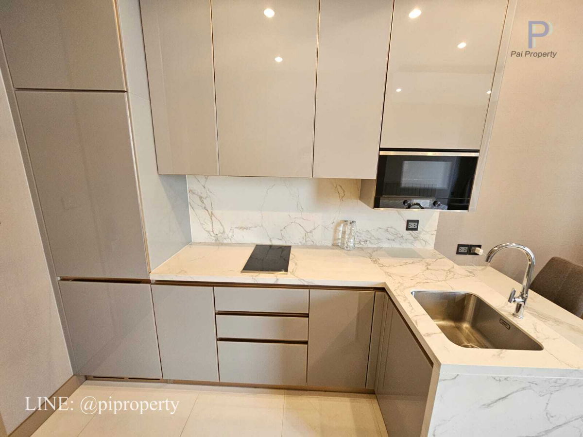 รูป ขายคอนโด 1 ห้องนอน ตกแต่งครบครัน ในโครงการ Esse at Singha Complex ชั้นสูง พร้อมเฟอร์นิเจอร์ครบครัน MRT 0 เมตร - รูปที่ 8/30