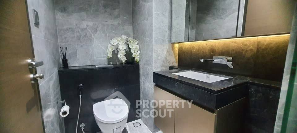 picture 2-BR Condo at 28 Chidlom near BTS Chit Lom (ID 2488872) - 10/14