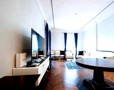 Condos for rent : 98 Wireless 130 sq.m. Please add LINE ID @806qphgn o8415o5483