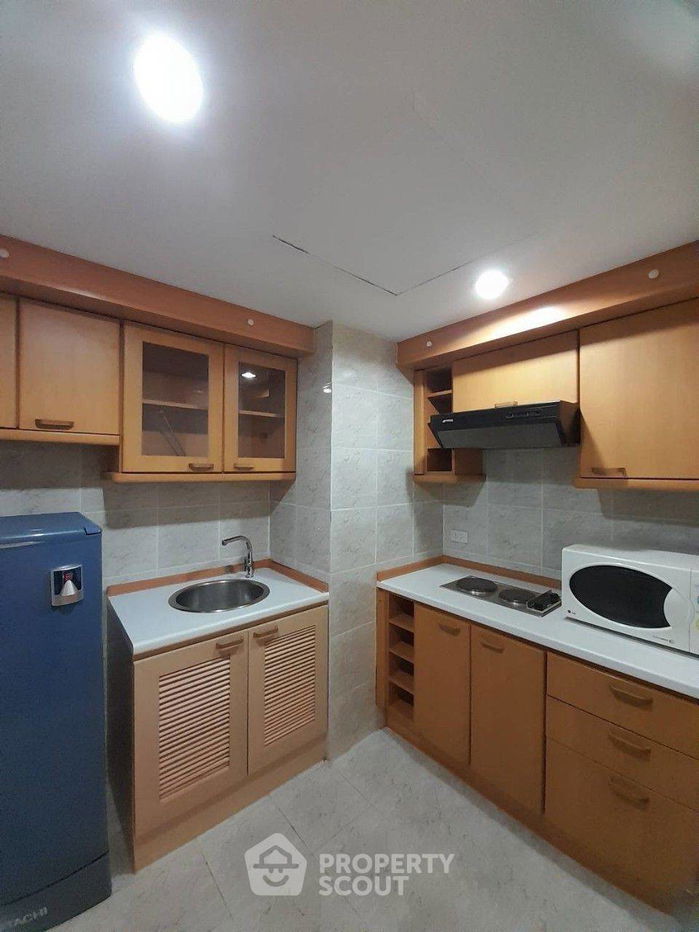 รูป คอนโด 1-ห้องนอน ที่ ออมนิ ทาวเวอร์ ใกล้ BTS นานา (ID 2009413) - รูปที่ 2/6