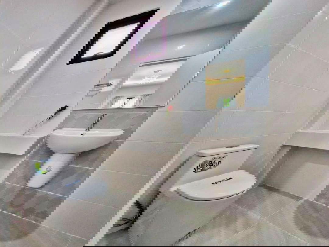 รูป บ้านแฝด 2 ชั้น สไตล์บ้านเดี่ยว รีโนเวทใหม่ | หมู่บ้านบุรีรมย์ รามอินทรา–ซาฟารีเวิลด์ | แถมเฟอร์นิเจอร์ | พร้อมเข้าอยู่ - รูปที่ 10/17