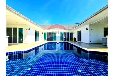 Houses for sale Khao Din Temple, Prachuap Khiri Khan : [920601001-57] 3 Bed 5 Bath Luxury Private Pool Villa in Hua Hin, Khao Tao For Sale