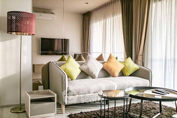 picture 2-BR Condo at Life One Wireless near BTS Phloen Chit (ID 2519627) - 2/10