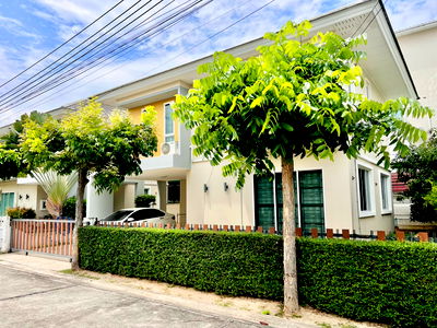 Houses for sale Ban Chang Rayong : For sale: 2-storey detached house, Miracle Grand Ville Village, Buraphaphat – Ban Chang, Rayong. 3 bedrooms, 3 bathrooms.