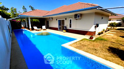 Houses for sale Prachaubkirikhan : 2-BR Villa at Mountain Beach Villas Phase III Khao Kalok in Pak Nam Pran (ID 2537437)