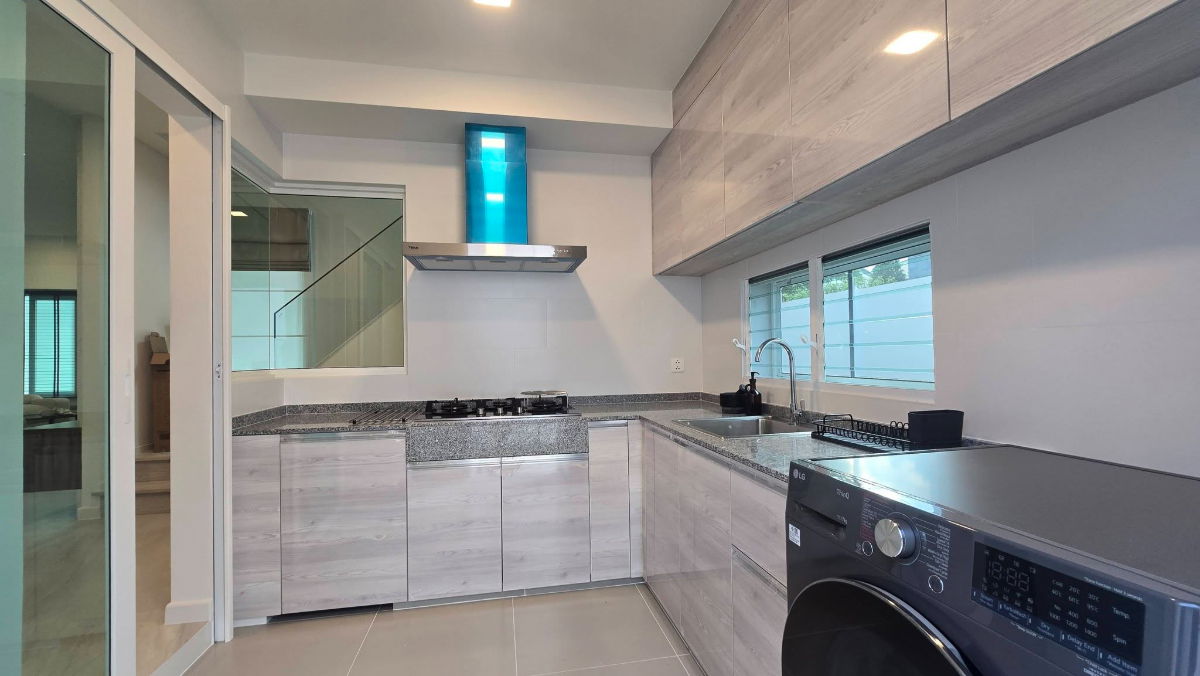 รูป P0437 ให้เช่า บ้านเดี่ยว 2 ชั้น สไตล์โมเดิร์น – Villaggio 3 ศรีนครินทร์–บางนา - รูปที่ 9/12