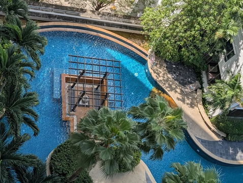 Condo for Rent: Sukhumvit Plus Nearest BTS: Phra Khanong Station