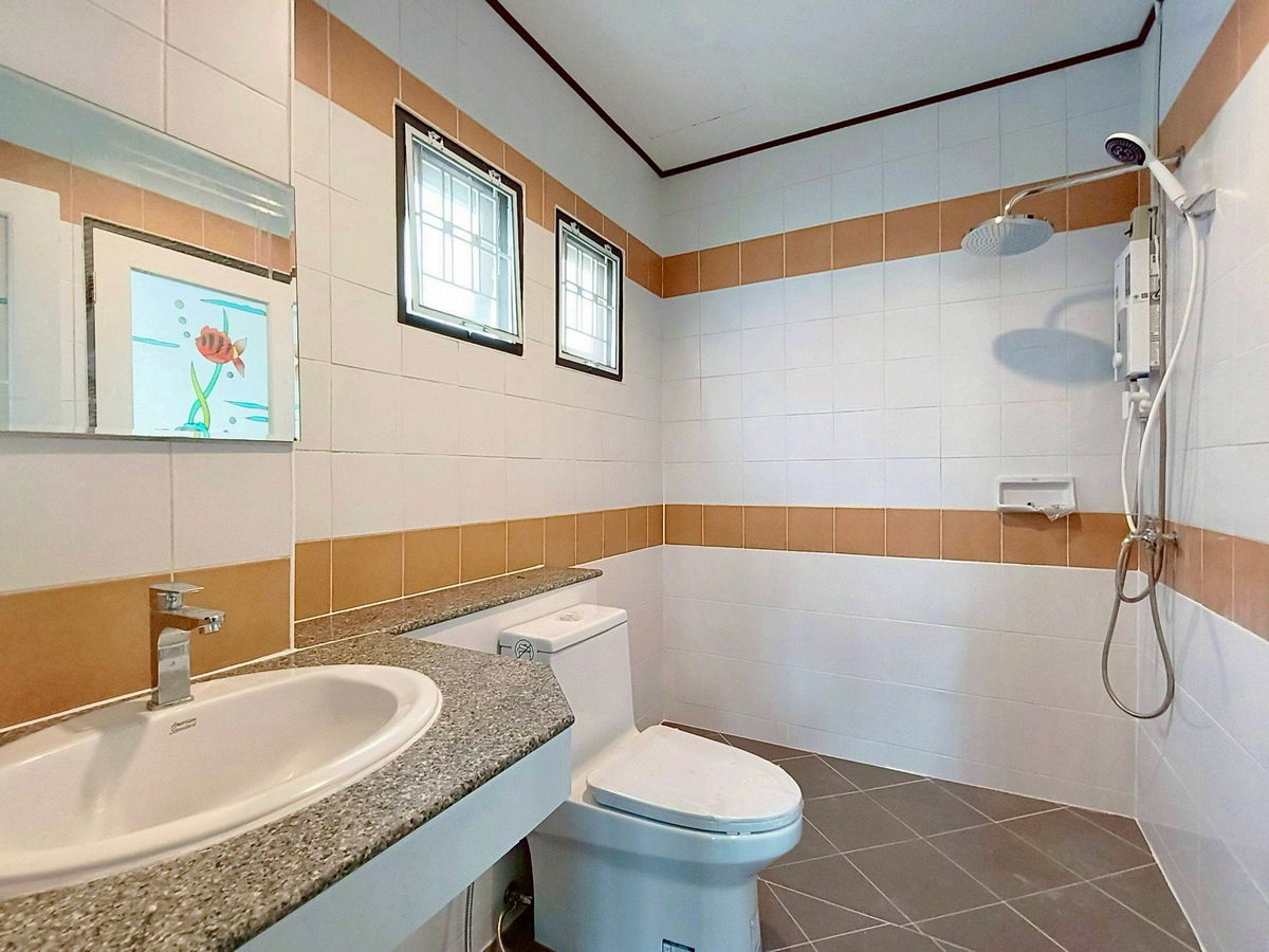 รูป บ้านแฝด 2 ชั้น สไตล์บ้านเดี่ยว รีโนเวทใหม่ | หมู่บ้านบุรีรมย์ เลียบคลองสอง 23 | ราคาพิเศษ ฟรีโอน - รูปที่ 18/20