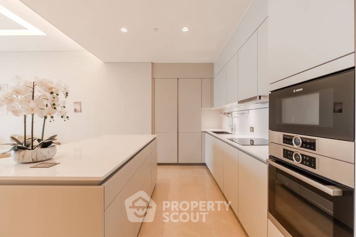 picture 2-BR Condo at The Residences At Sindhorn Kempinski Hotel Bangkok near BTS Ratchadamri (ID 2537067) - 11/17