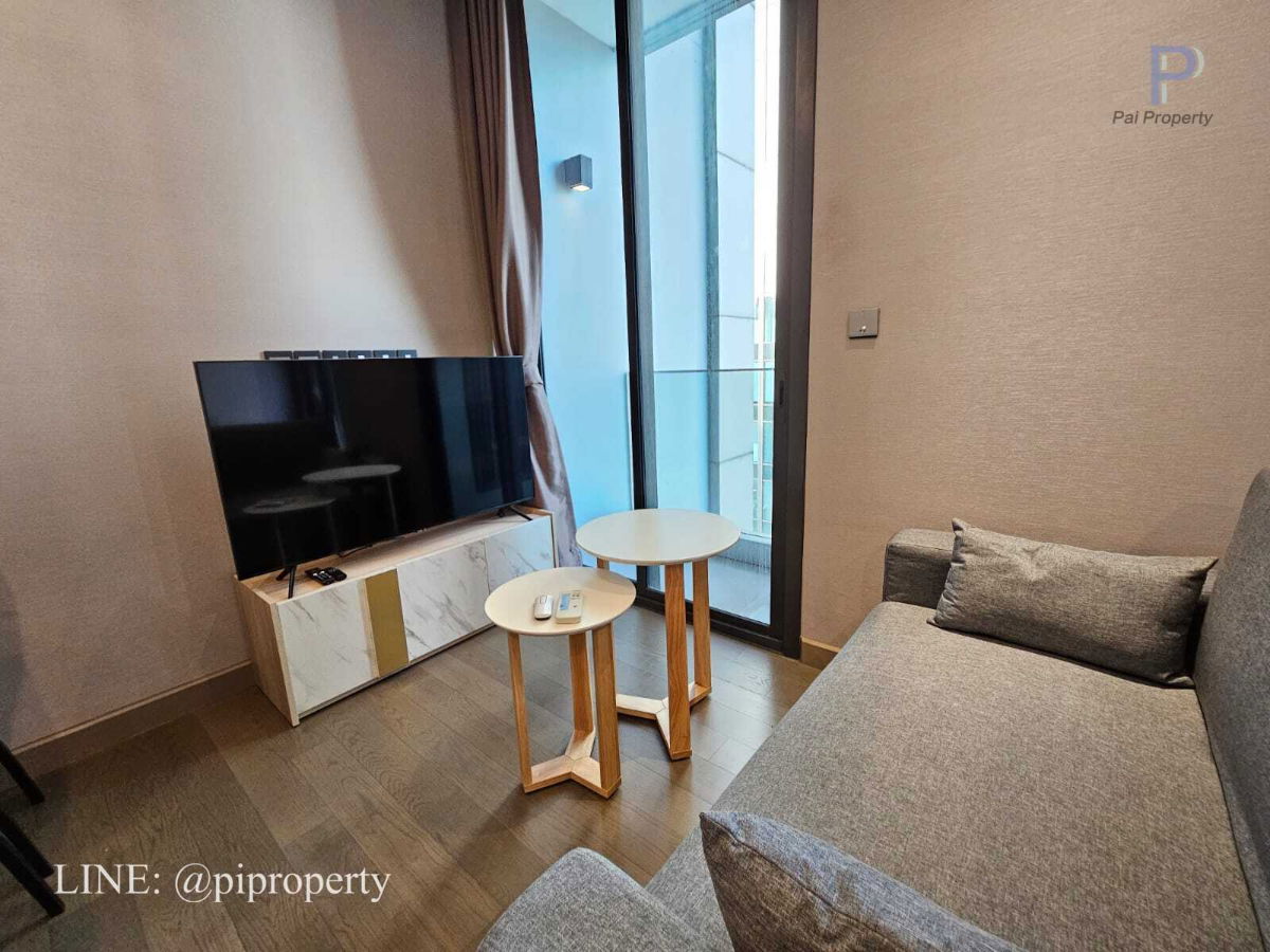 รูป ขายคอนโด 1 ห้องนอน ตกแต่งครบครัน ในโครงการ Esse at Singha Complex ชั้นสูง พร้อมเฟอร์นิเจอร์ครบครัน MRT 0 เมตร - รูปที่ 1/30