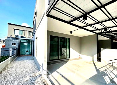 Townhouses for rent Bang Pu Industrial Estate : 3-BR Townhouse at Pleno Sukhumvit-Bangna 2 in Bang Kaeo (ID 2532187)
