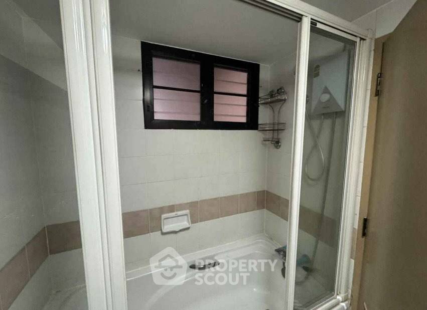 picture 3-BR Condo at Baan Chan Condominium close to Thong Lo (ID 2536080) - 8/8