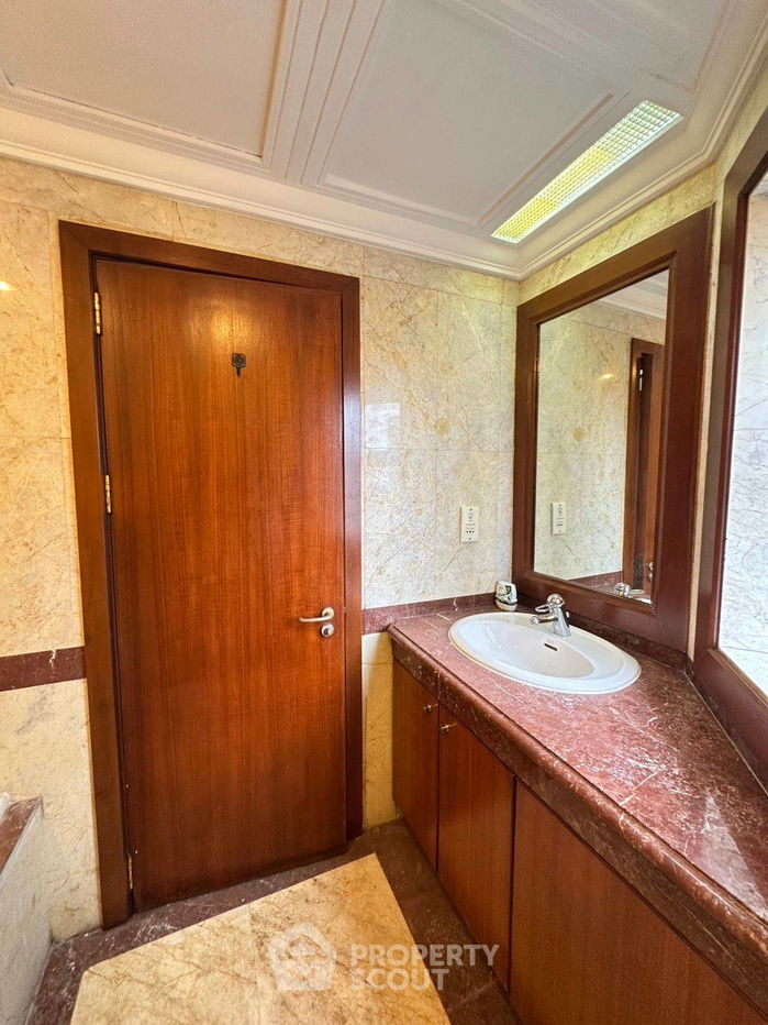 รูป คอนโด 3-ห้องนอน ที่ ออลซีซั่น แมนชั่น คอนโดมิเนียม ใกล้ BTS เพลินจิต (ID 2532075) - รูปที่ 14/23