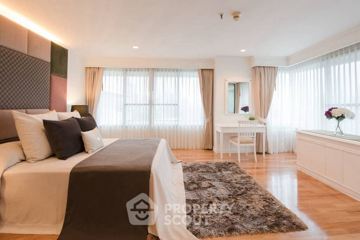 รูป คอนโด 4-ห้องนอน ที่ เมย์แฟร์ การ์เด้น ใกล้ MRT ศูนย์การประชุมแห่งชาติสิริกิติ์ (ID 2536221) - รูปที่ 2/20