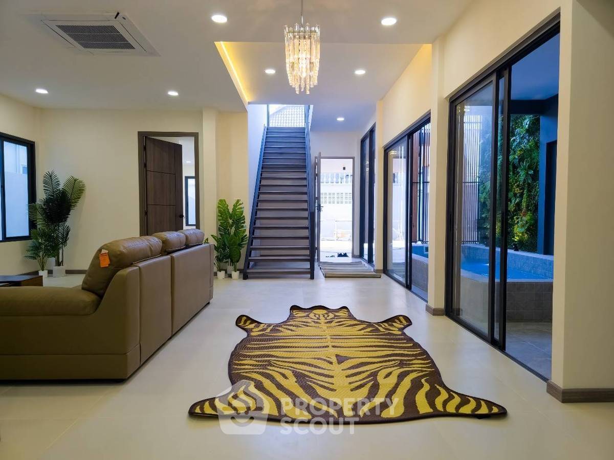 รูป บ้าน 3 ห้องนอนพร้อมสระว่ายน้ำส่วนตัว ใกล้ BTS บางจาก (ID 2030497) - รูปที่ 3/8