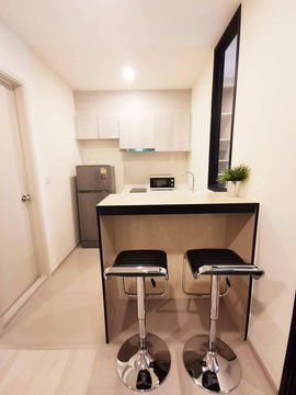 Life Asoke 35 sqm. (Owner Post)
