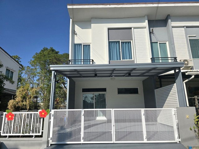 รูป ทาวน์เฮ้าส์2ชั้นแปลงมุม25ตรว. ขายค่ะ หลังบ้านวิวสวนสาธารณะ ดอนเมือง สรงประภา - รูปที่ 1/8