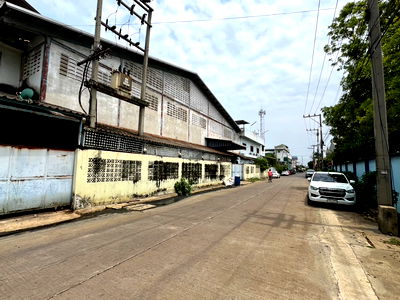 Factory for rent Porto Chino Shopping Mall : Rent Or Sell Factory 90000 per month of sell 23 million