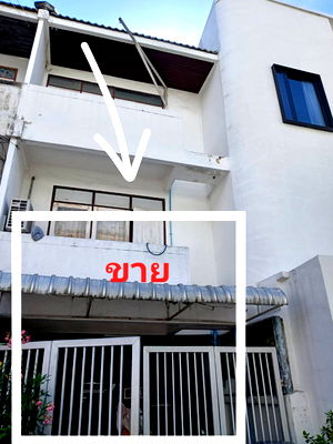 Townhouses for sale Bangkok : For Sales :  3-storey TownHouse    - BTS Punnawithi Station , Soi Wacharithum 15  at 2,900,000 THB