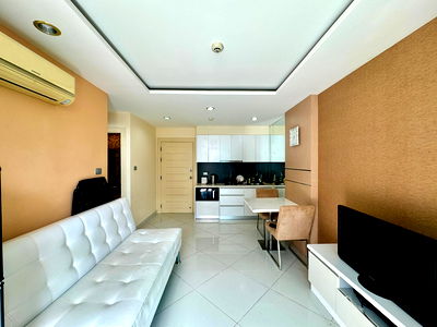 Condos for sale Jomtien Sai 2 : 1 Bedroom Condominium for Sale at Paradise Park Jomtien