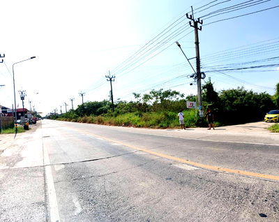 ที่ดิน ม.ราชภัฏสวนสุนันทา ศาลายา : ที่ดินไทรน้อย นนทบุรี ติดถนนใหญ่ไทรน้อย-นนทบุรี 2 ไร่ 14 ตรว.