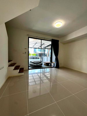 Townhouses for rent Ruamrudee International School Early Years Campus : 🏡 Townhome for Rent – Pleno Ramintra–Khu Bon Prime location | Easy transportation | Near MRT | Foreigners Welcom