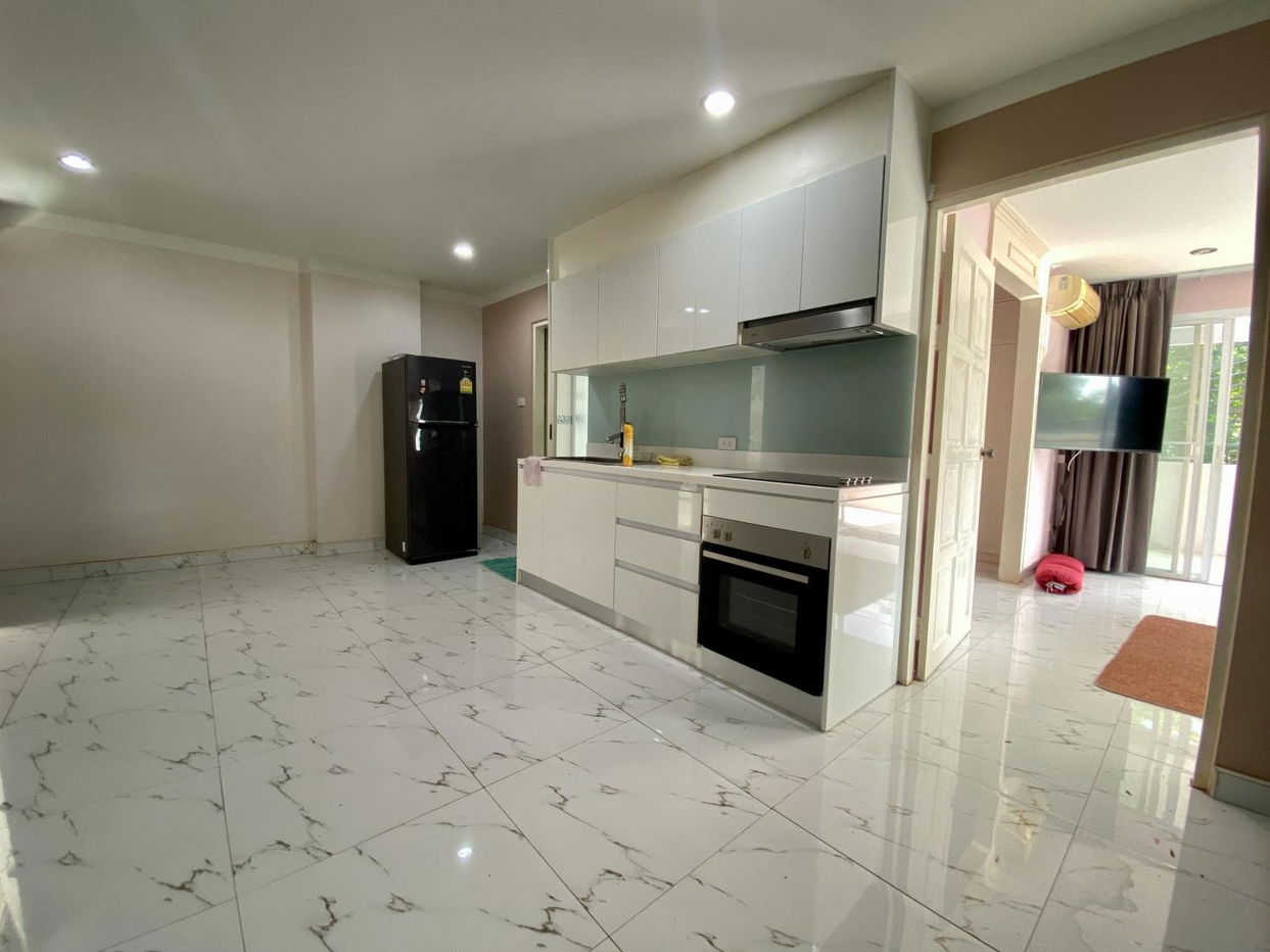 picture 1 Bedroom Condominium for Sale at AD Condominium Wongamat - 3/10