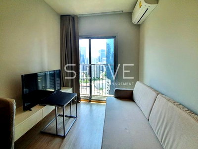 คอนโดให้เช่า : 🔥16K/Mo ห้อง1นอน วิวเมือง ตกแต่งครบ เฟอร์แน่น พร้อมอยู่ คอนโดทำเลดี ใกล้ MRT ศูนย์วัฒนธรรม @ Noble Revolve Ratchada 2