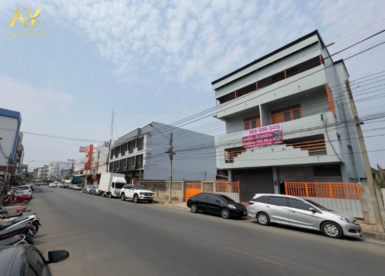 รูป #ขายถูกกว่าราคาประเมิน 📌ที่ดินใจกลางเมืองโคราช พร้อมสิ่งปลูกสร้าง ติดถนนยมราช ในคูเมือง แปลงสวย ทำเลดีมาก - รูปที่ 8/9