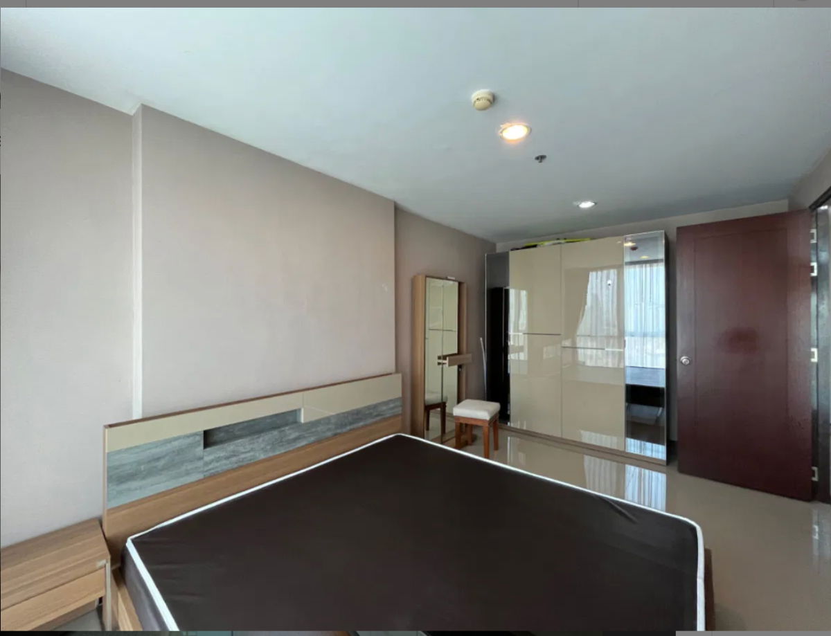 picture Abstract Phahonyothin. 1bed 46sq.m. Line id: @pfagent - 8/10