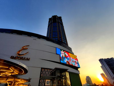 Office for rent Khlong Toei : Serviced Office For Rent Phromphong Emporium Tower Phromphong Fully-Furnished Starting for 1 - 50 Workstations closed to BTS Phrom Phong, Sukhumvit