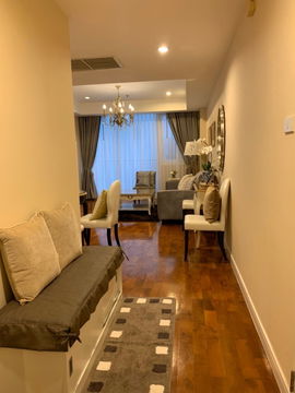 1-bedroom condo for rent at Baan Siri 24, near BTS Phrom Phong.