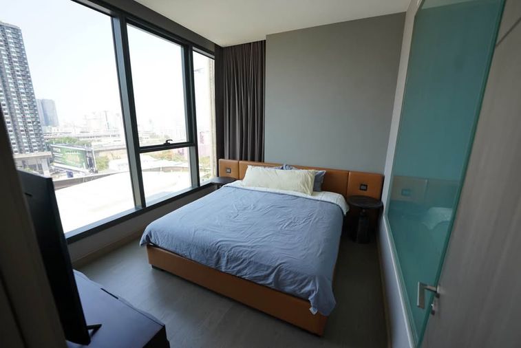 🔵⚪🔵 "For Rent" << Big Room ,City View , Negotiable >> At The Esse at Singha Complex line id:@arunestate 🔵⚪🔵