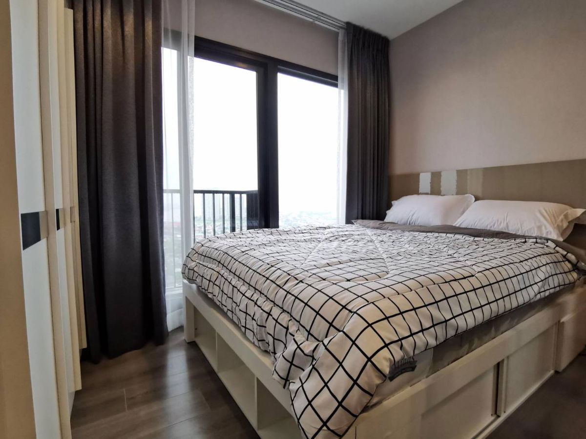 picture The Politan Rive The Politan Rive - 1/6