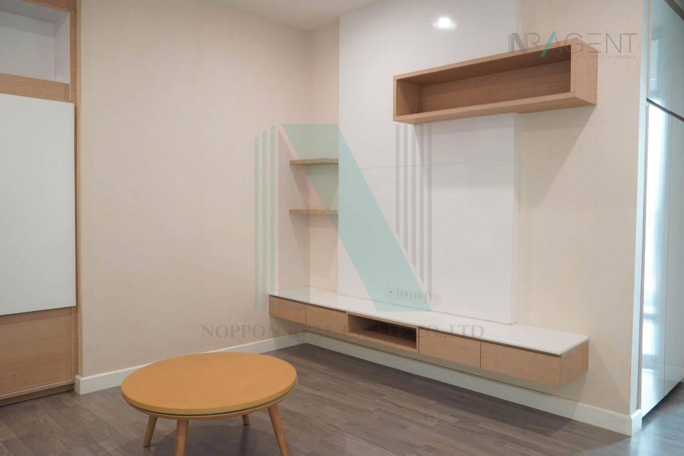 picture For Rent Condo THE ROOM BTS WONGWIAN YAI Building 1, Floor 10,1 bed room, Room size 58 sqm - 1/8