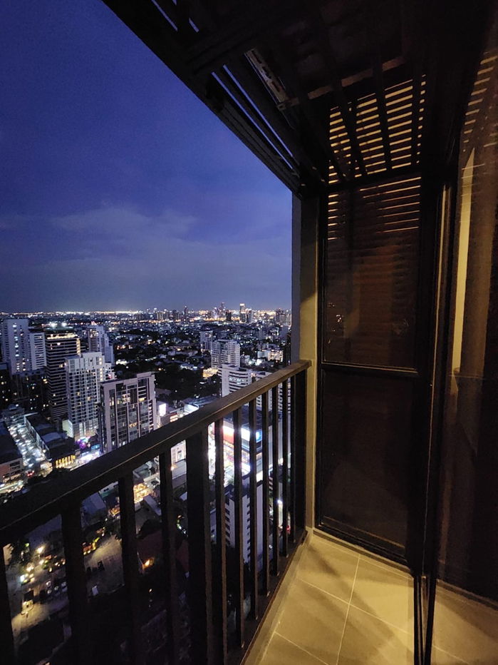 รูป คุ้มค่าน่าลงทุน คอนโด 2 ห้องนอน วิวเมืองโล่งไม่บล็อก | ดีมานด์เช่าสูงในย่านทองหล่อ New CBD - U1661744 - รูปที่ 5/12