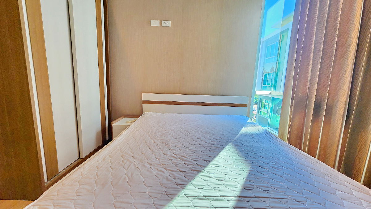 รูป คอนโด ให้เช่า ใกล้ รพ. เชียงใหม่ เพียง 300 ม.ห้องกว้าง 35 ตรม. เฟอร์ พร้อมอยู่ฟิตเนส สระว่ายน้ำ @One Plus สวนดอก 5 - รูปที่ 4/15