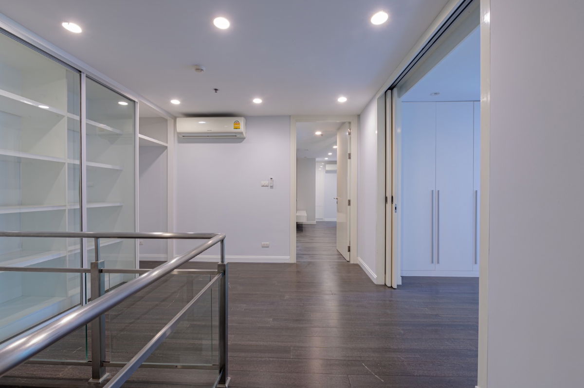 รูป ให้เช่า 3 ห้องนอน 204 ตร.ม พร้อมเข้าอยู่ -- โทรด่วน 094-641-5974 - รูปที่ 12/12