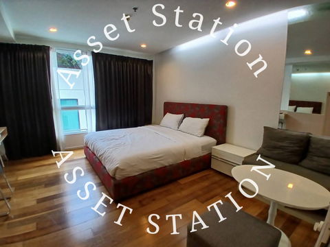 ⭐For Rent: 15 Sukhumvit Residences Studio with partition, great price, near BTS Nana✨