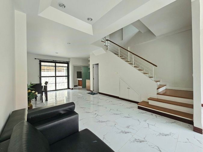 3-bed townhouse for sale, 180 sqm, 24 sq wah, Baan Klang Muang The Royal Monaco Srinakarin - Pattanakarn