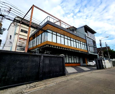 เช่าสำนักงาน วิทยาลัยพยาบาลบรมราชชนนีศรีธัญญา : 🏢 ให้เช่าออฟฟิศ / สำนักงาน เหมาทั้งตึก 3 ชั้น — ใจกลางนนทบุรี  📍 ซอยกระทรวงสาธารณสุข (บำราศนราดูร) ใกล้ MRT กระทรวงสาธารณสุข | เดินทางสะดวกมาก