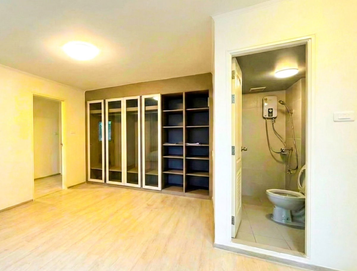 รูป ลุมพินี ทาวน์ชิป รังสิต–คลอง 1** ใกล้ ฟิวเจอร์พาร์ครังสิต ห้อง Combine ไซส์ใหญ่ 43 ตร.ม. 🛁 2 ห้องน้ำ / 🚗 สิทธิ์จอดรถ 2 คัน - รูปที่ 5/15