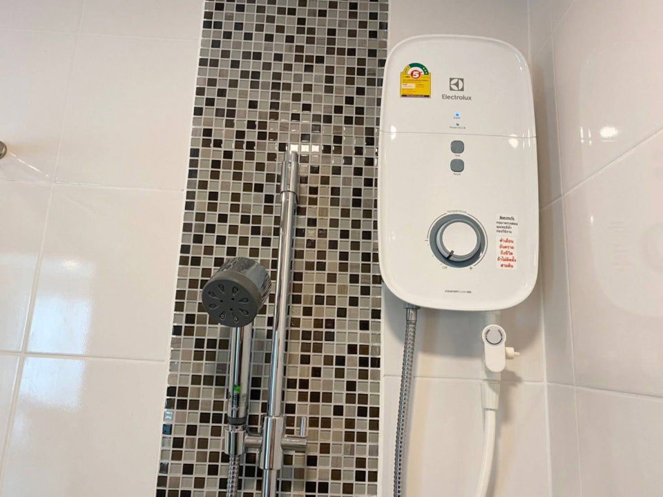 picture Selling Metroluxe RoseGold Phahon-Sutthisan, a low-rise condo near BTS Saphan Khwai. Beautiful unit, fully furnished.SW003333 - 18/29