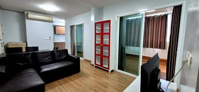 Condos for sale : Fully furnished big room and cheap price near ARL Huamak Station