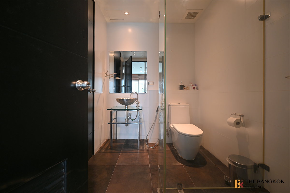 Urgent Sale! 🔥 Rare Large Unit at The Height Thonglor🚆 Near BTS Thong Lo - image 3