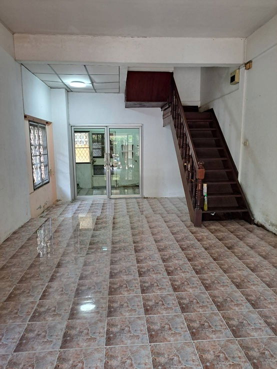 รูป ขายทาวเฮ้าหมู่บ้านชวนชื่นบางเขน หลังริม ซอยแจ้งวัฒนะ14 - รูปที่ 2/6