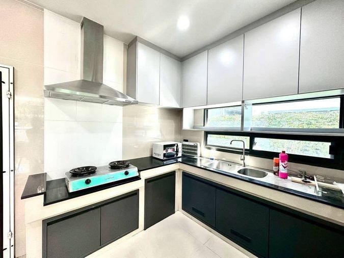 5-bed house for rent, 300 sqm, 70 sq wah, Setthasiri Krungthep kreetha 2