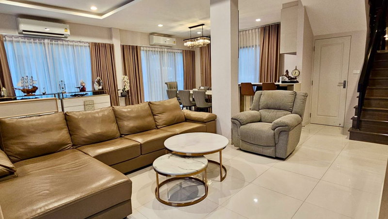 บ้านเดี่ยวให้เช่า : ให้เช่าบ้านเดี่ยวหรู Bangkok Boulevard Rama 9 พื้นที่กว้าง ฟังก์ชันครบ เหมาะสำหรับครอบครัวคุณภาพ